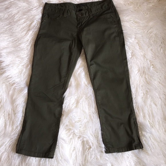 Express Capri