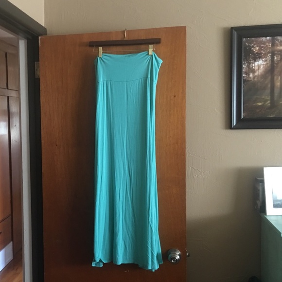 Deadpan green maxi skirt