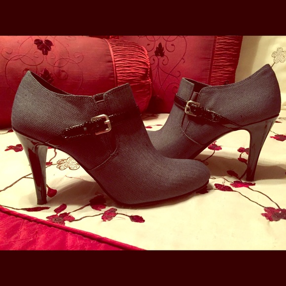 Nine West charcoal/black booties. Worn ONCE.