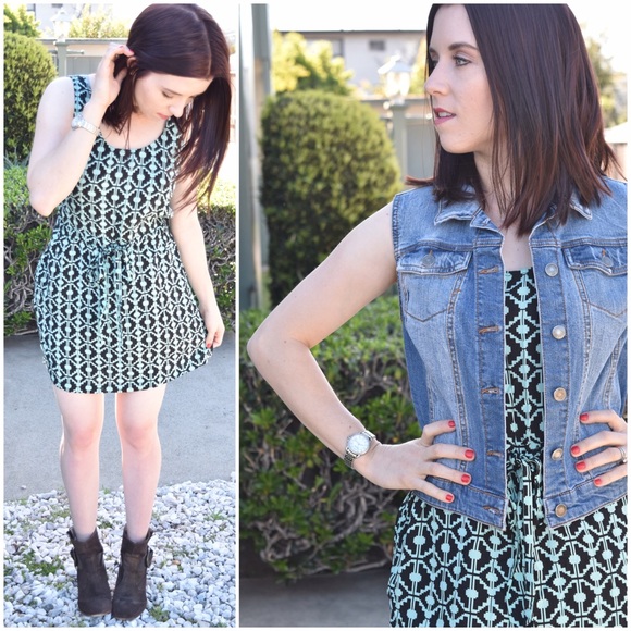 SOLD • Forever 21 - Aztec print dress