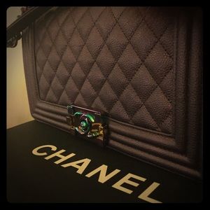Chanel Cruise 2016 iridescent le boy 💯 auth
