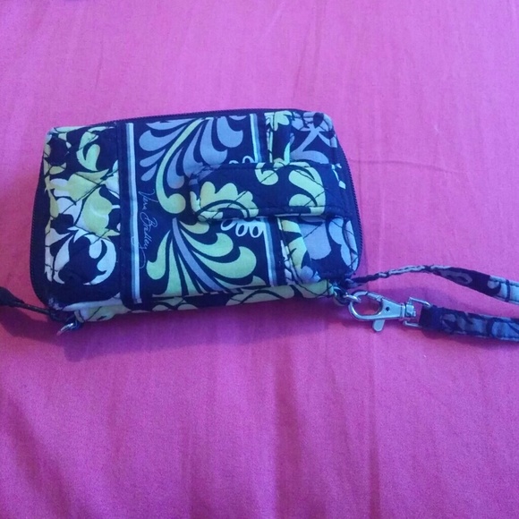 Vera bradley phone wristlet - Picture 3 of 3