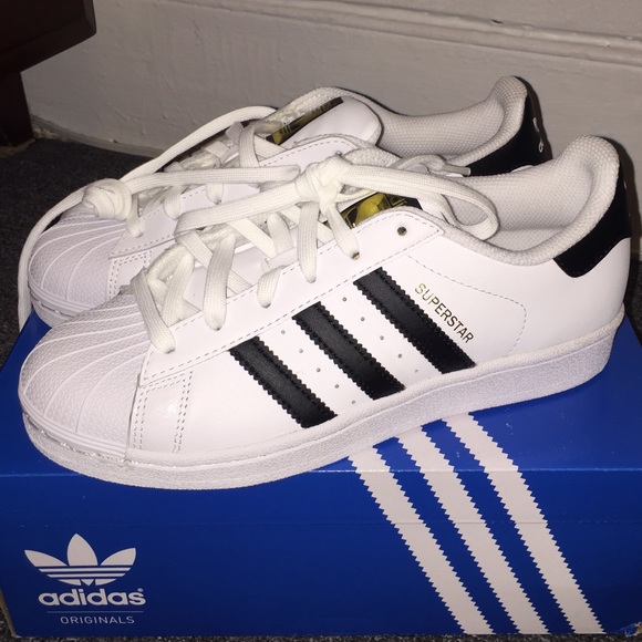 Original Adidas Superstar Sneaker - Picture 2 of 4
