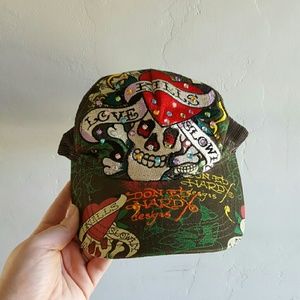 Ed hardy trucker hat