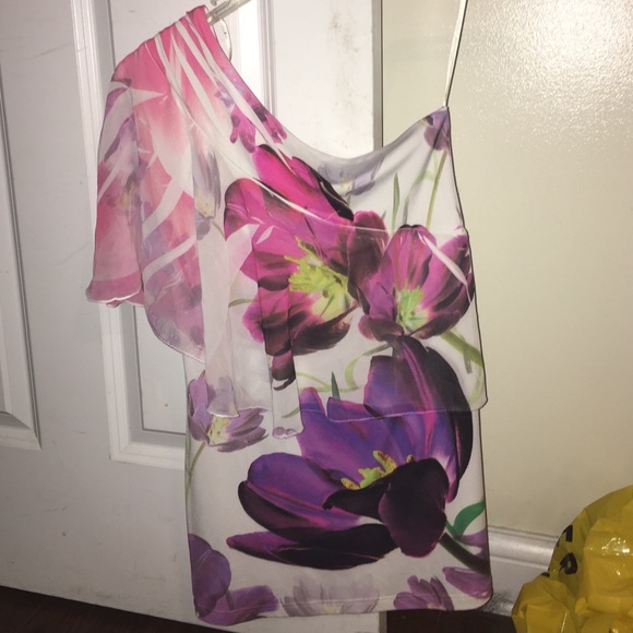 F21 Women's off the shoulder top