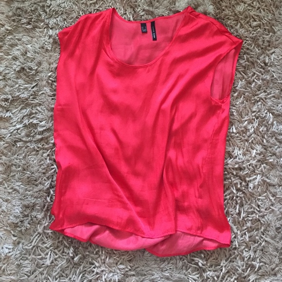 MNG Silky Red Top