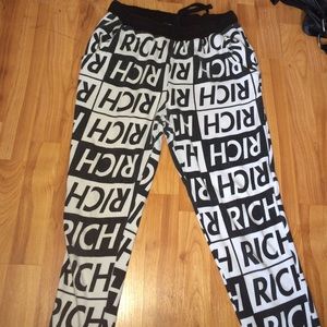 FOREVER 21 "Rich" SWEATPANTS!!