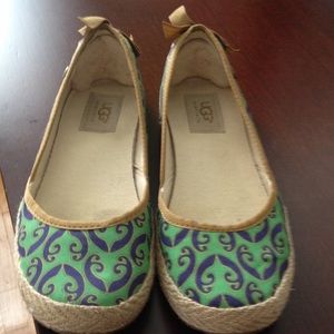 Lightly worn ugg flats