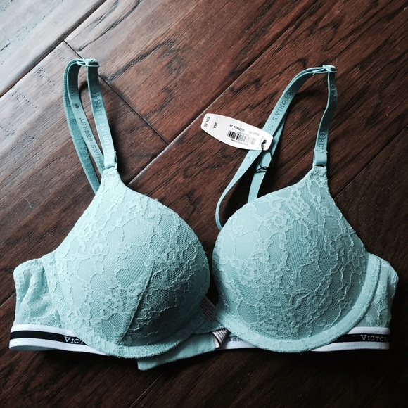 Victoria's Secret Other - NWT Victoria's Secret Lace bra