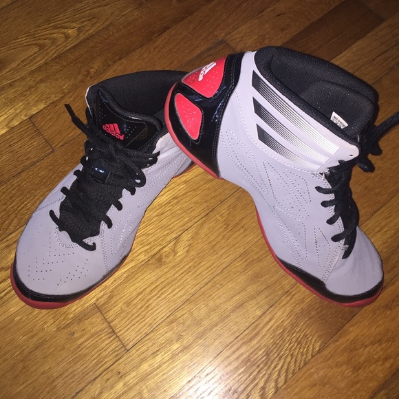 ADIDAS MENS BASKETBALL SHOES