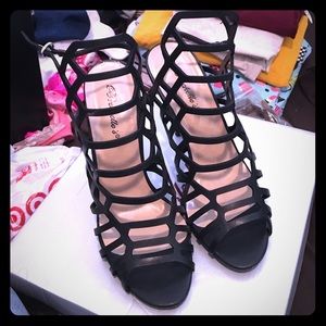 Black Strappy heel shoes