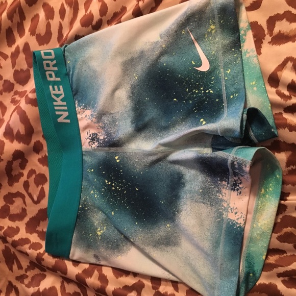Rare Galaxy Nike pros!