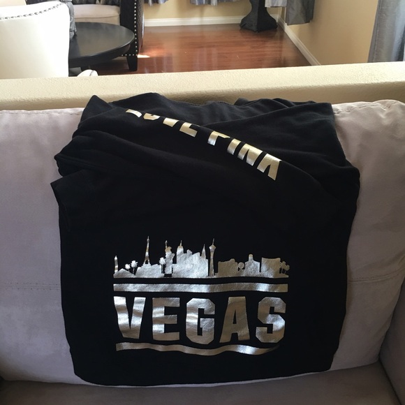 ✨VS PINK LAS VEGAS ZIP UP 🎰🎲 SALE 👀