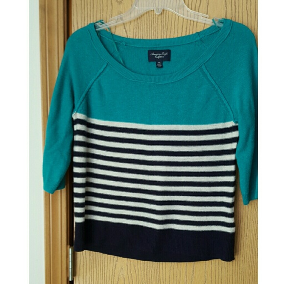 Striped 1/2 sleeve sweater