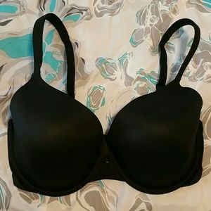 VS Black 34DD satin lined perfect coverage bra
