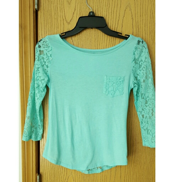Light blue 3/4 sleeve lace back top
