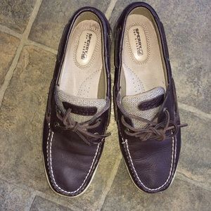 Dark chocolate brown sperrys