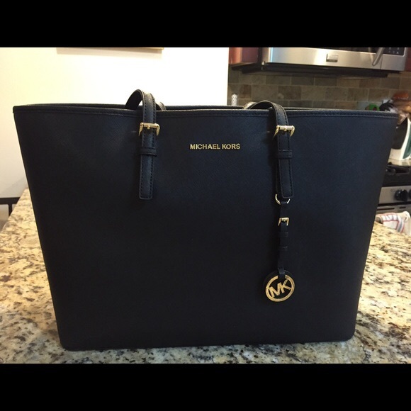 Michael kors jet set tote⚡️