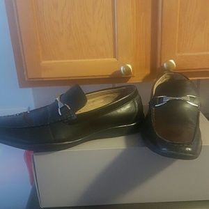 Mens slip on