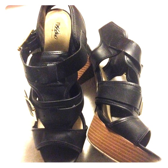 Super cute heels!