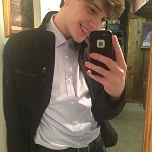 Meet your Posher, Nicholas