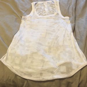 Lululemon go om tank