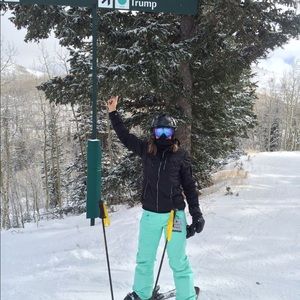 Meet your Posher, Denny