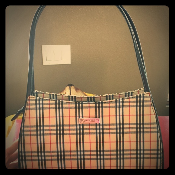 NWOT Burberry purse