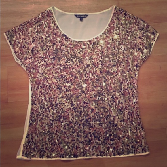 Layer it ❗️Super Cute Gold Mixture Sequin Blouse💫