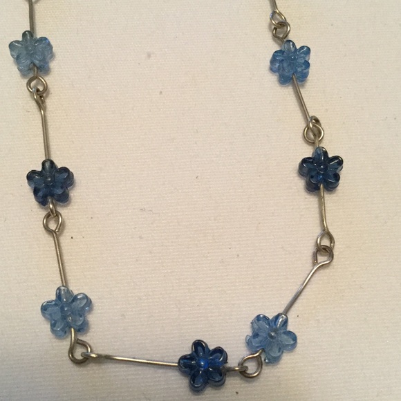 DELICATE BLUE ACCENT SILVER NECKLACES  🌻 - Picture 2 of 3