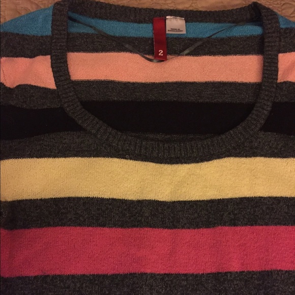 Sweater - Picture 2 of 2