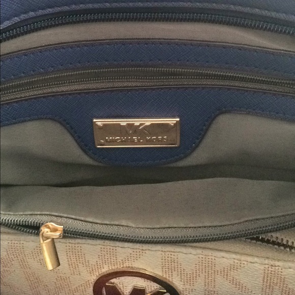 💋SOLD💋 - Picture 2 of 4