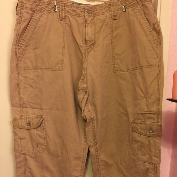 Levi's Capris