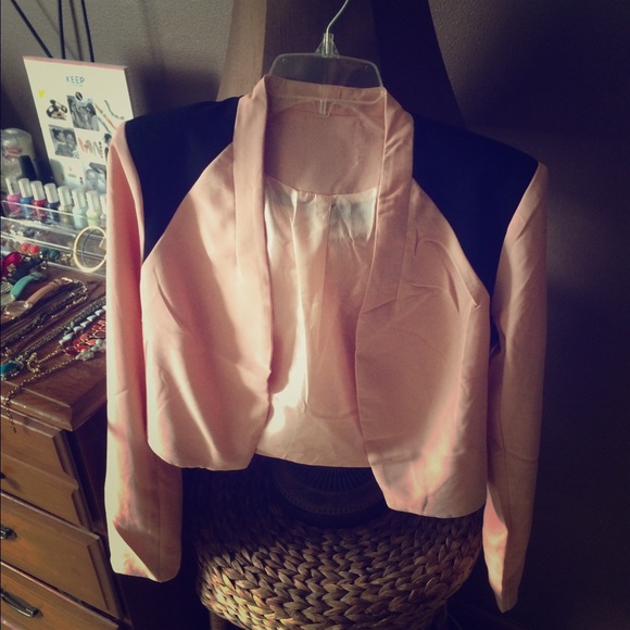 NWOT Pink and black blazer