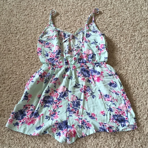 •Sold on Mercari• Floral Romper - Picture 2 of 3