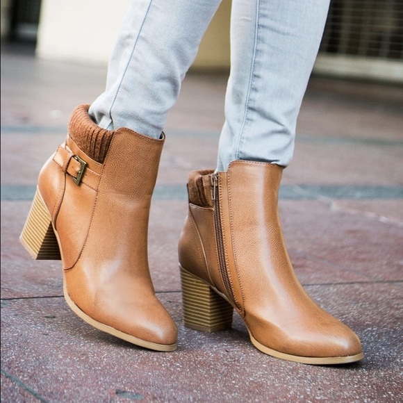 •Ankle Booties• - Picture 4 of 4
