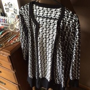 Black and White cardigan!!