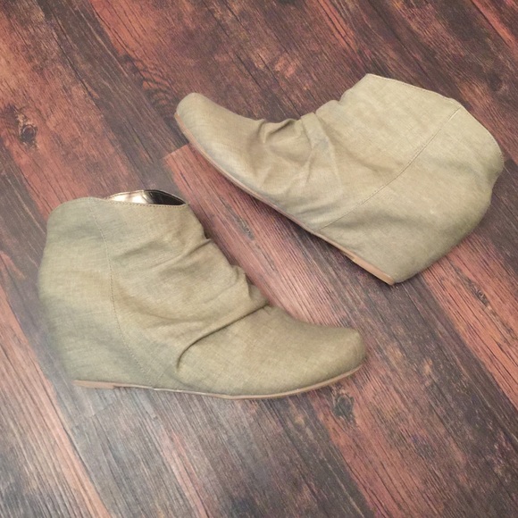 EXPRESS bootie