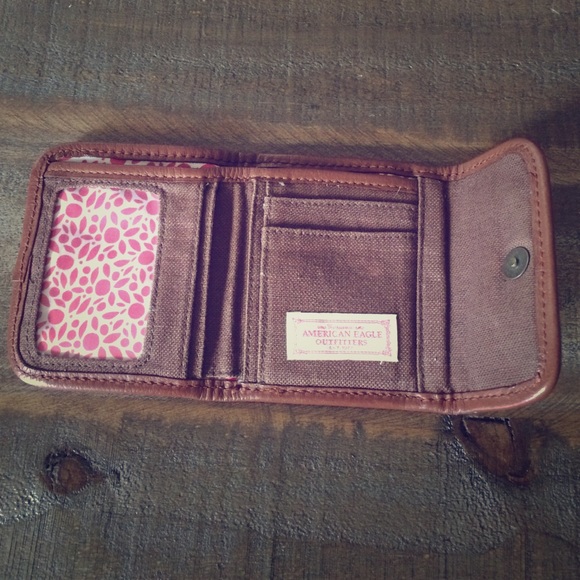 American Eagle Wallet
