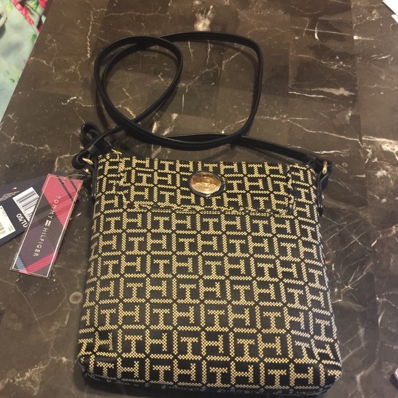 Tommy Hilfiger crossbody