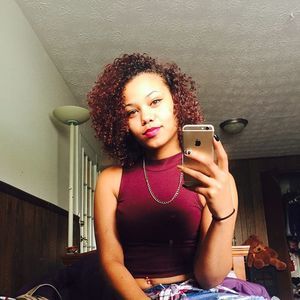 Meet your Posher, Hailey