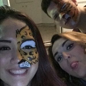 Meet your Posher, Pauline