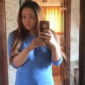 Meet your Posher, Elizabeth