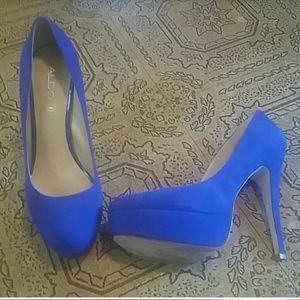 Aldo blue suede heels