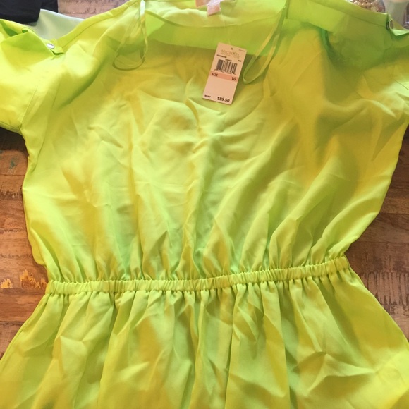 Michael kors neon green  top size 10 nwt
