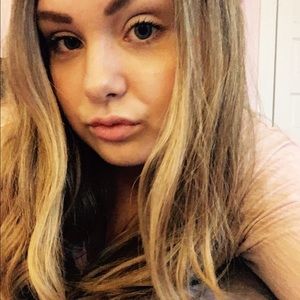 Meet your Posher, Ava