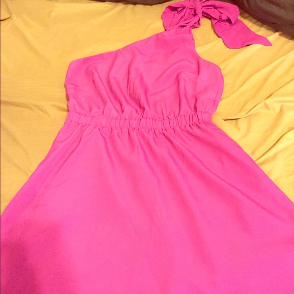 One shoulder dress