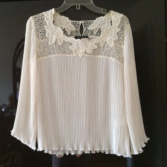 Brand new Nanette lepore wild flower blouse size 8