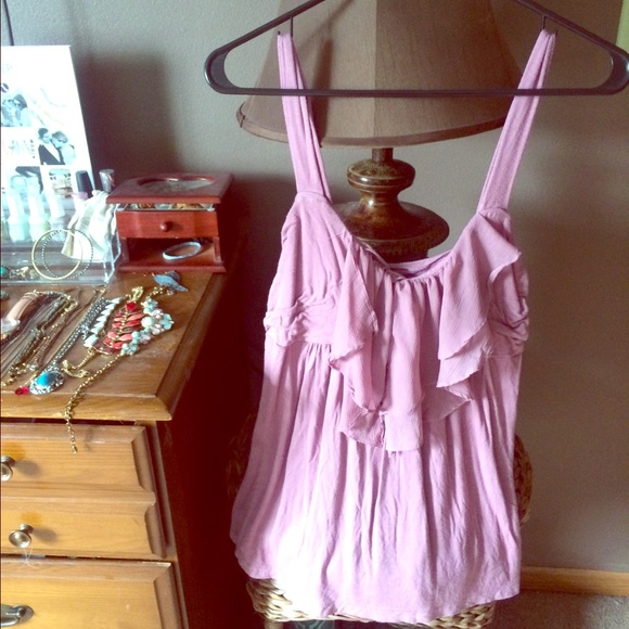 BUCKLE Ruffle tank top!