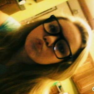 Meet your Posher, Makayla